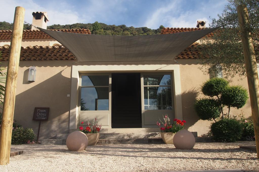 La Maison Des Collines Otel Allemagne-en-Provence Dış mekan fotoğraf